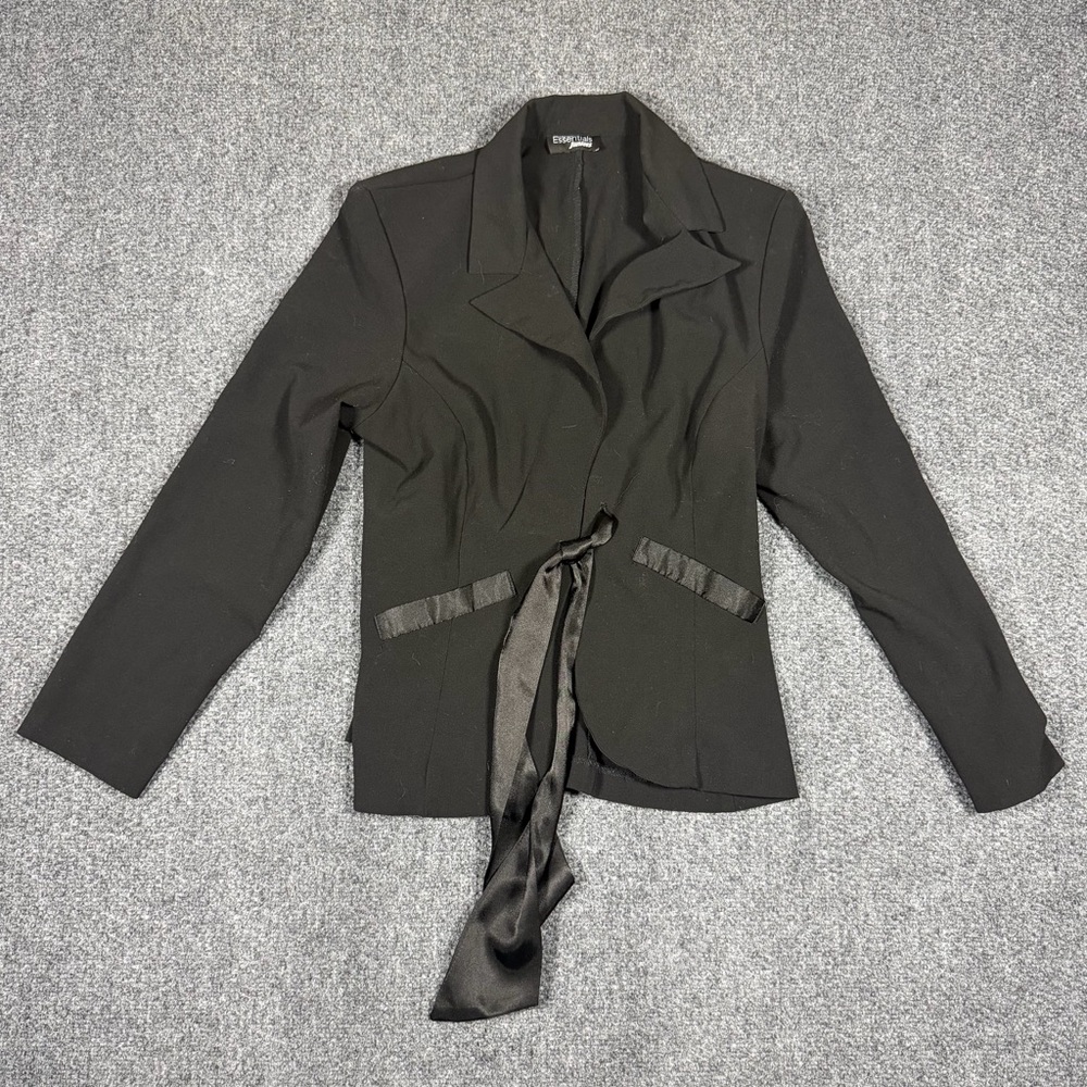 Modern Essentials Juniors Black Women's Blazer Satin Accents belt Sz S (no tag)